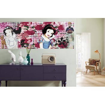 Fototapeta Królewna Śnieżka Różowa Komar 1-415 Charming Snow White (202 x 73 cm) - Sklep z Fototapetami na ścianęTapetydekoracje